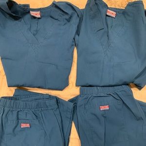 Cherokee scrub set